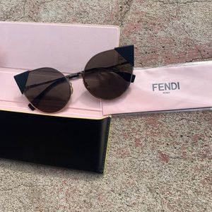 Fendi gold black cat eye